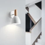 ⁦مصباح حائط "نورديك بول" | تصميم كرة مدفع | خشب ومعدن ابيض| E27*1⁩ - الصورة ⁦3⁩